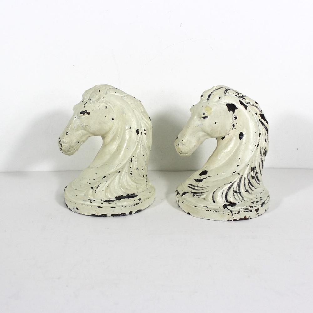 Chippy Painted Cast Metal Pair of Horse Head Bookends Vintage Cowboy